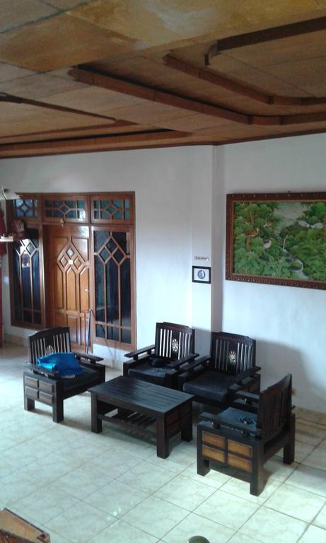 Ratih Bali Hostel Denpasar  Bagian luar foto