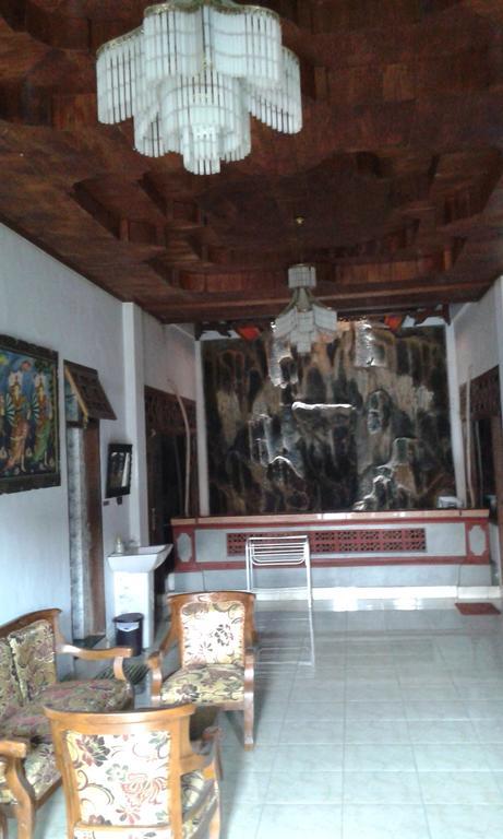 Ratih Bali Hostel Denpasar  Bagian luar foto